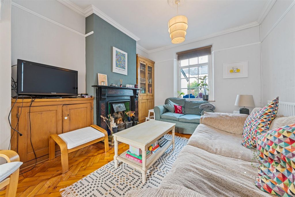 Property photo 2 of 28 Mortimer-Road-13.Jpg