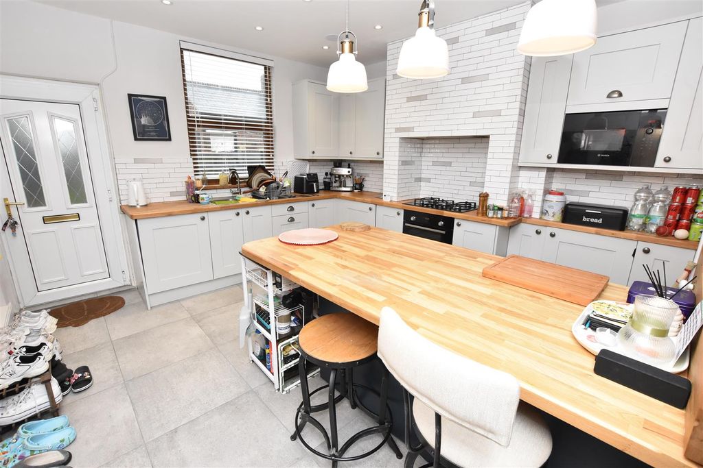 Property photo 2 of 14 Dsc_0398 - Copy (7).Jpg