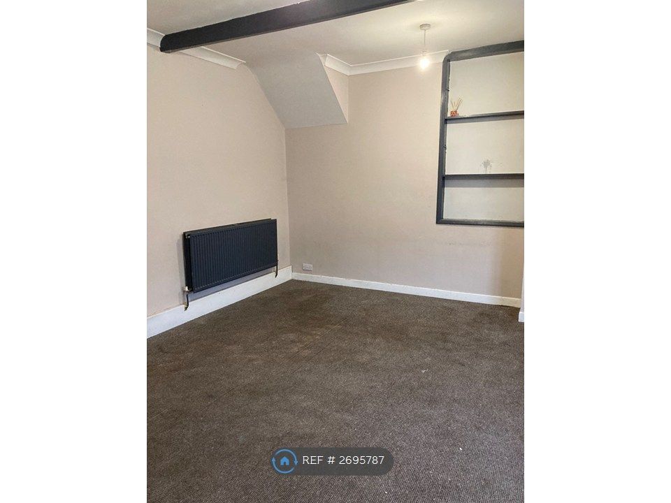 Property photo 2 of 10 Lounge