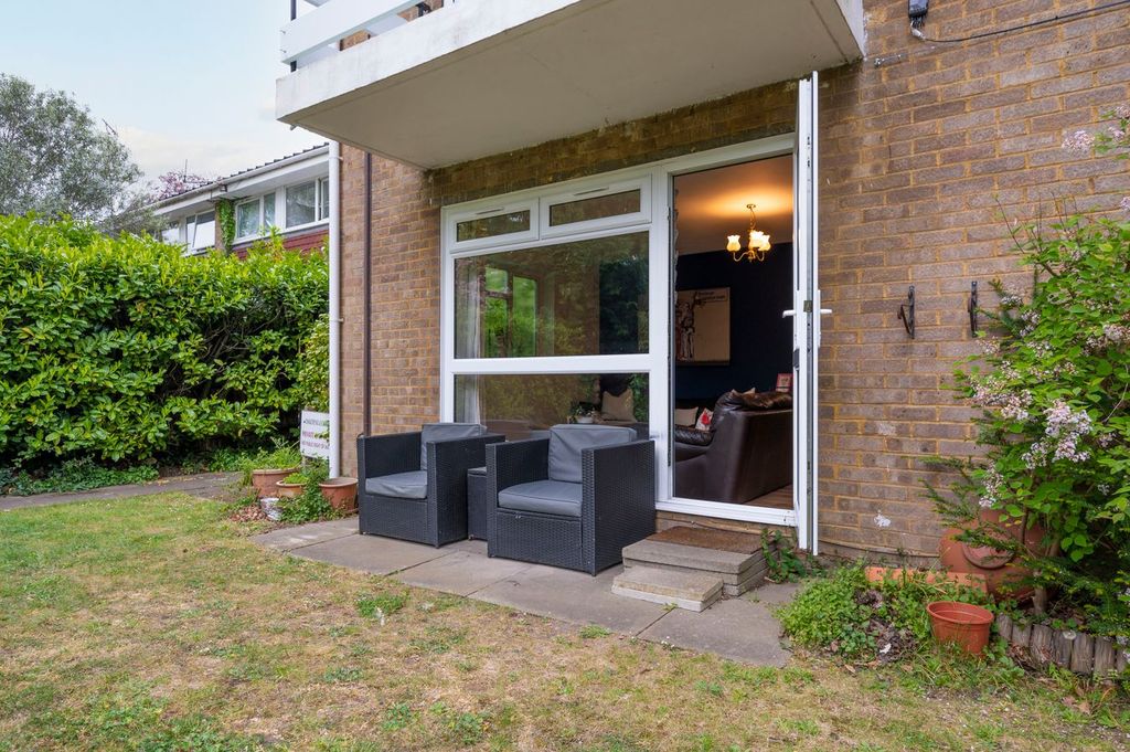 Property photo 2 of 13