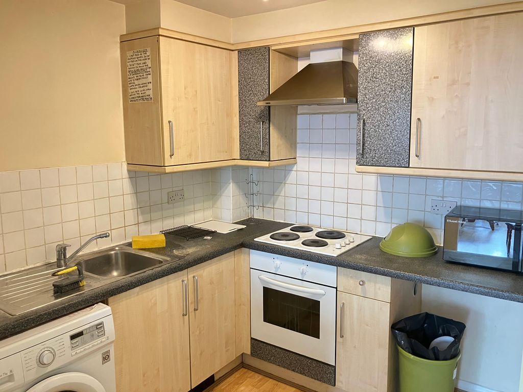 Property photo 3 of 6