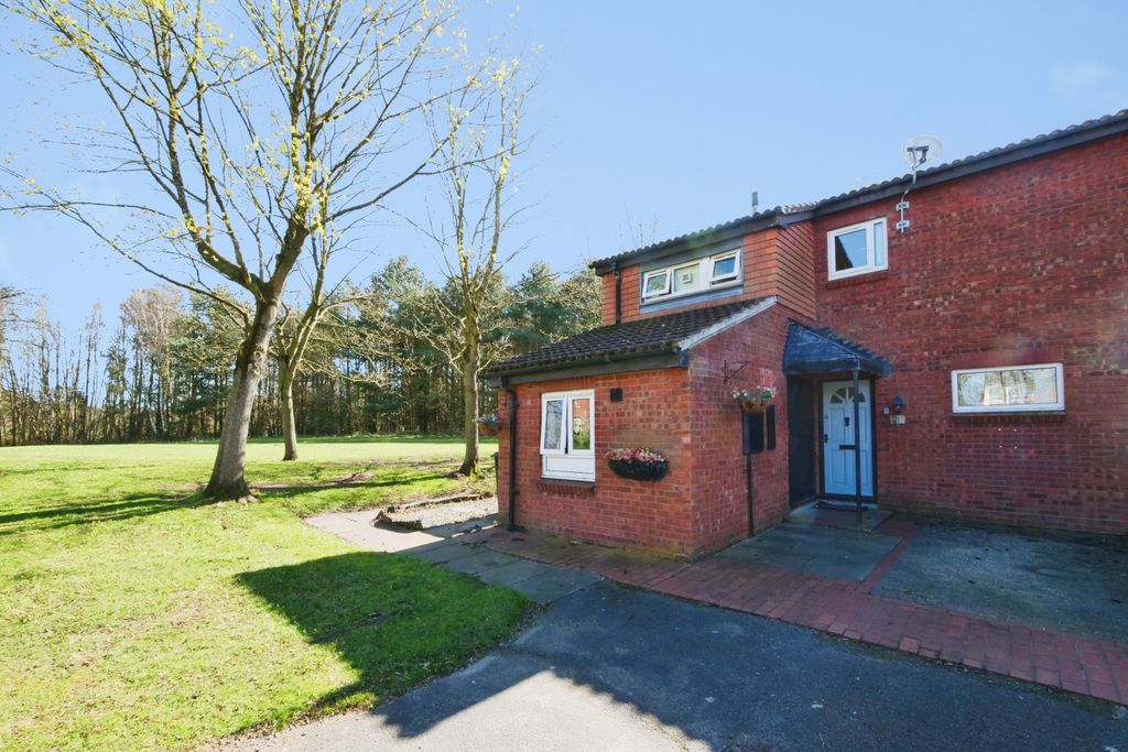 Property photo 1 of 18 Pnmb0031