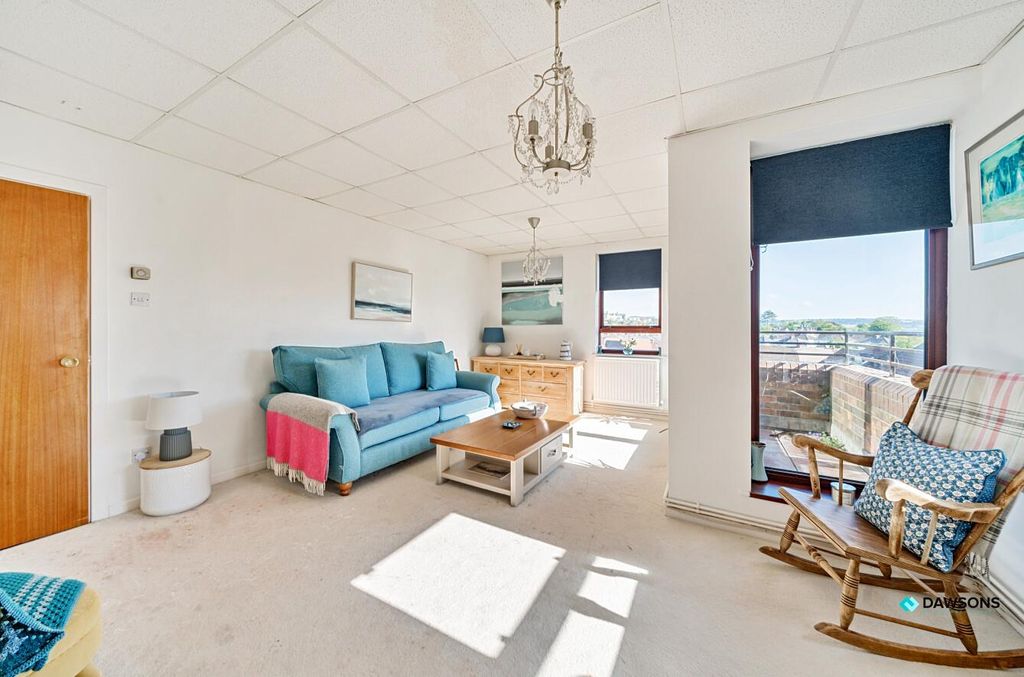 Property photo 3 of 25 Ebc8F935-F769-4Ede-9B0A-79c2E420Ab24.Jpg