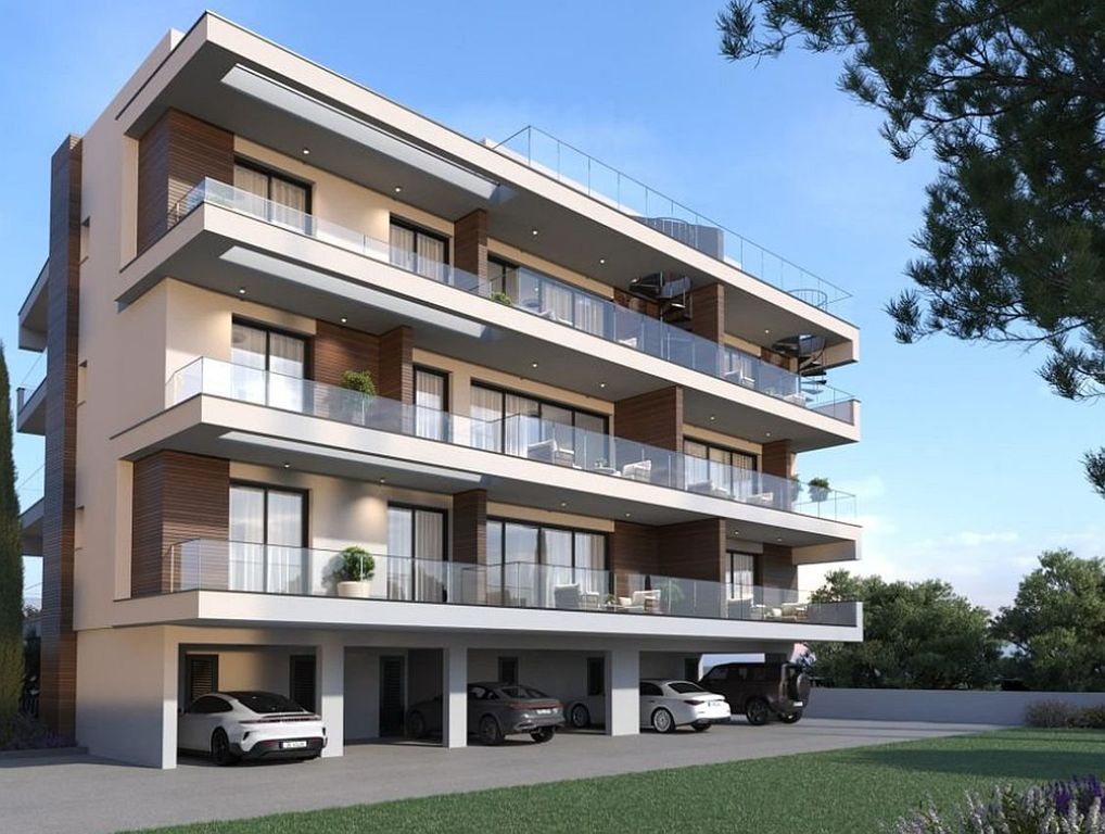 Property photo 2 of 8