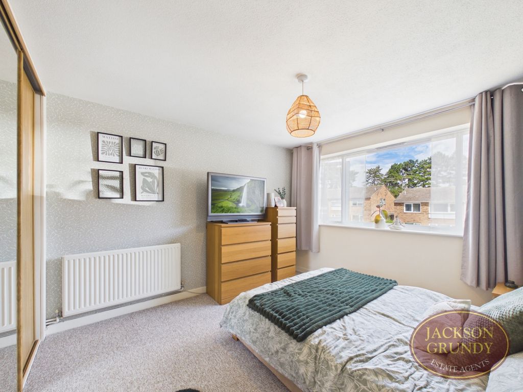 Property photo 3 of 10 Conifer Rise