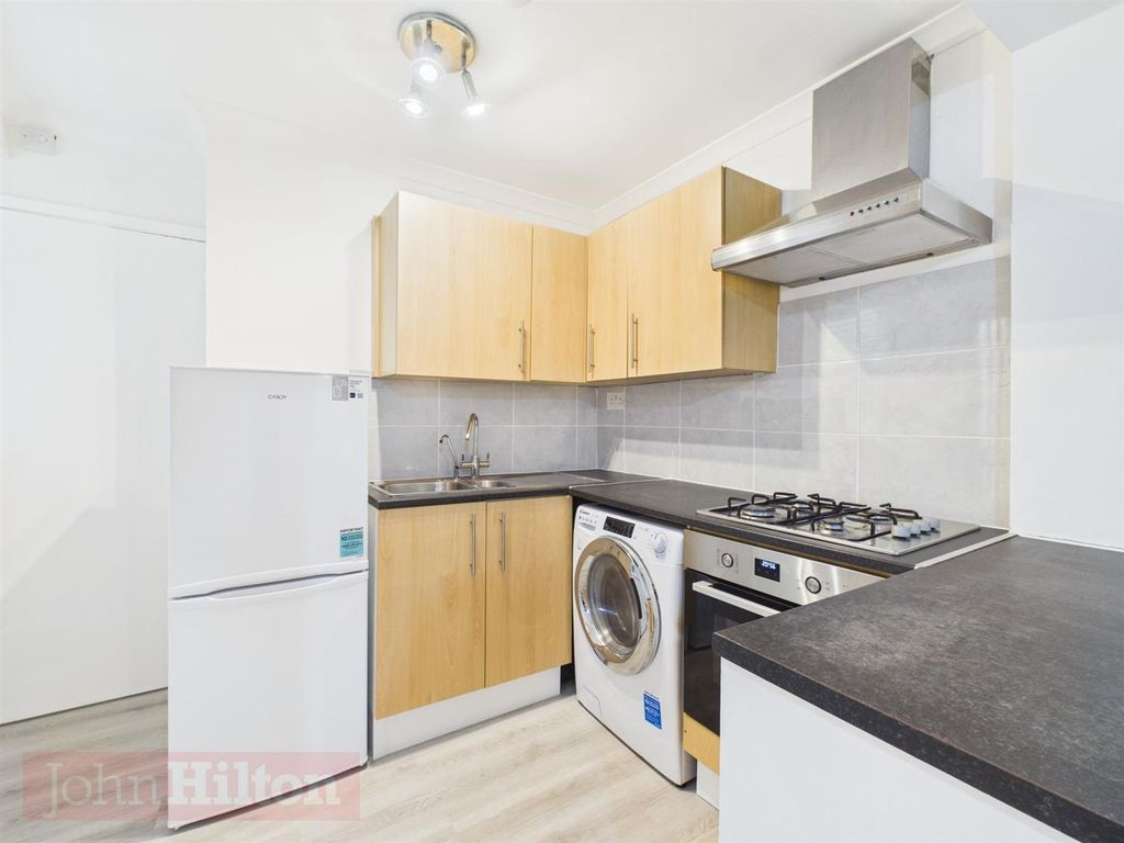 Property photo 3 of 7 Cam02534G0-Pr0755-Still004.Jpg