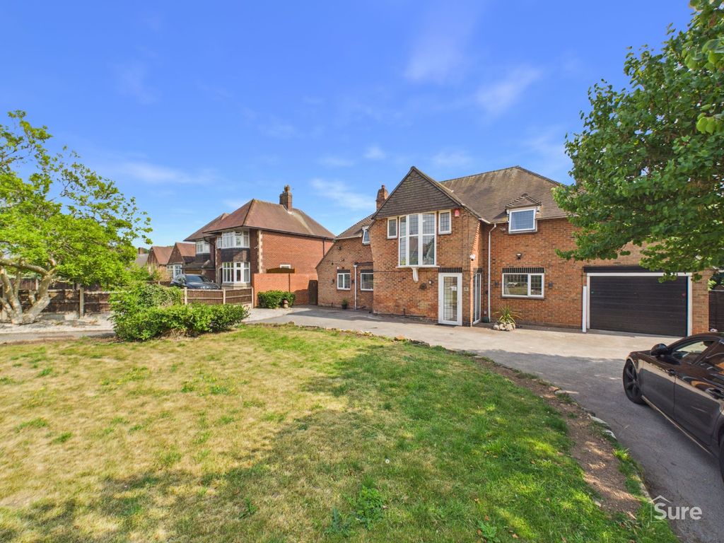 Property photo 1 of 37