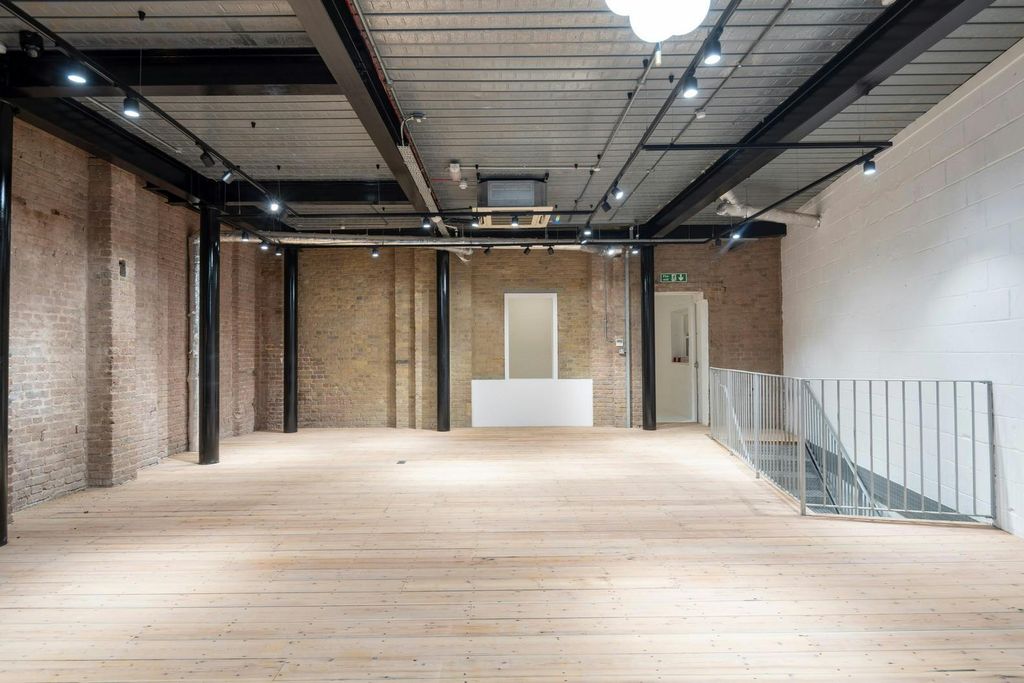 Property photo 1 of 7 Ground Floor