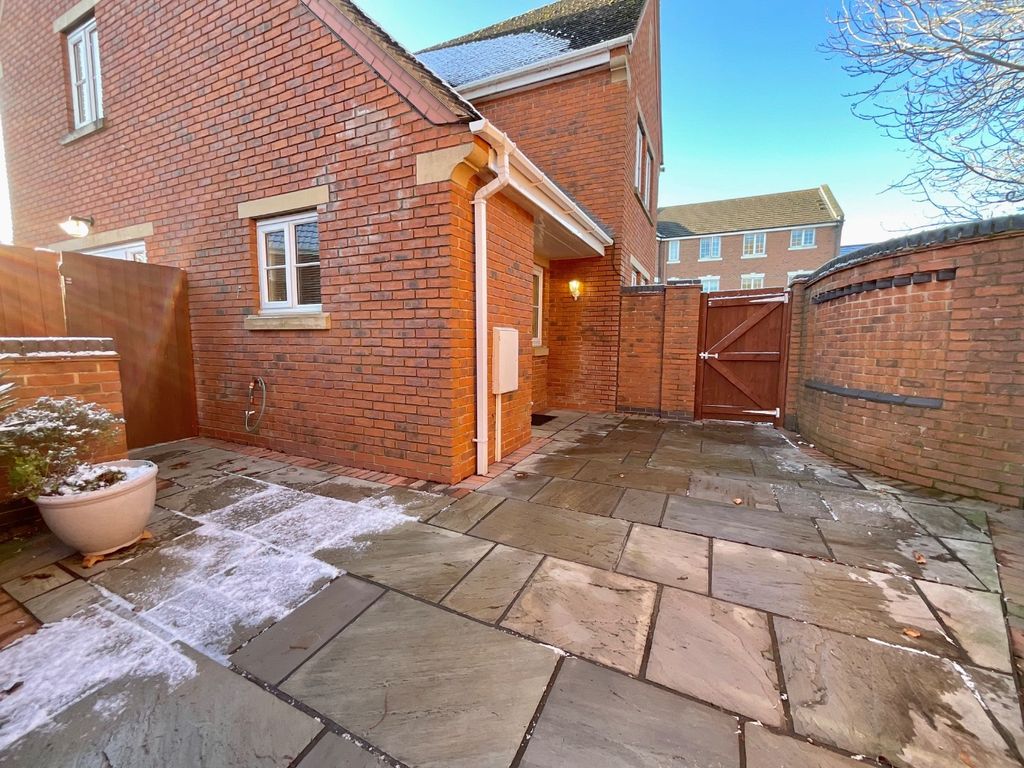 Property photo 2 of 36 4521493