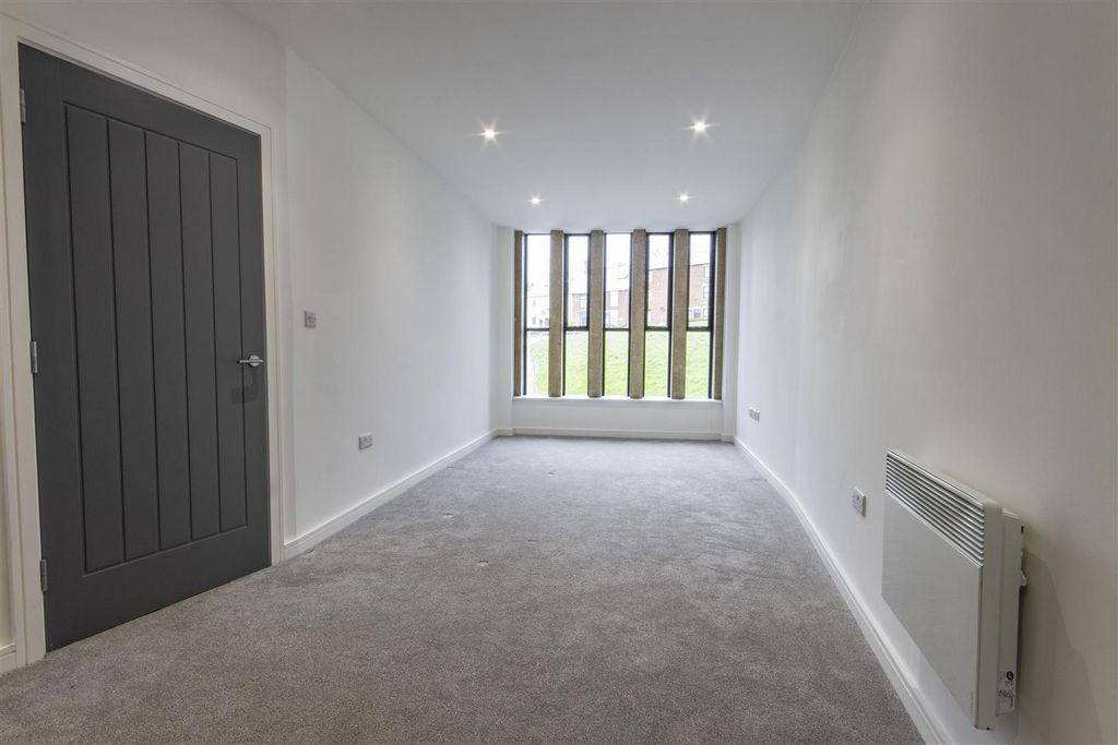 Additional image 7 of 2 bed flat for saleKnightsbridge Court, West Bars, Chesterfield S40