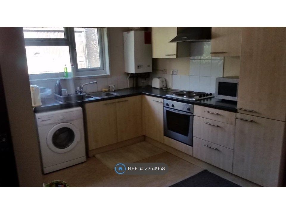 Property photo 1 of 3 Kitchen