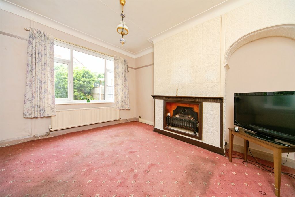 Property photo 3 of 18