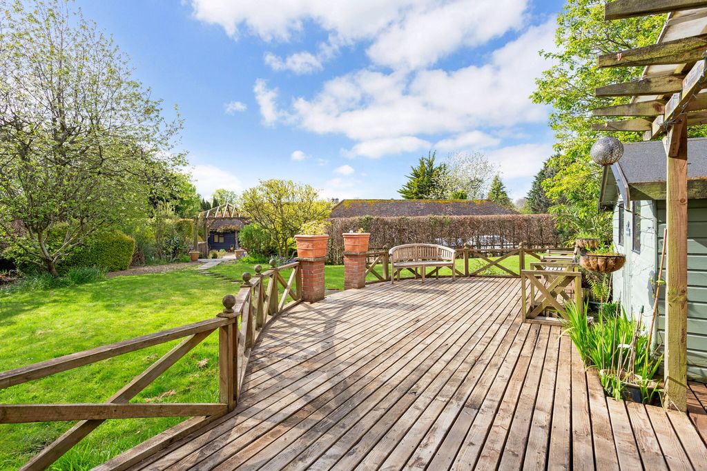 Property photo 2 of 18