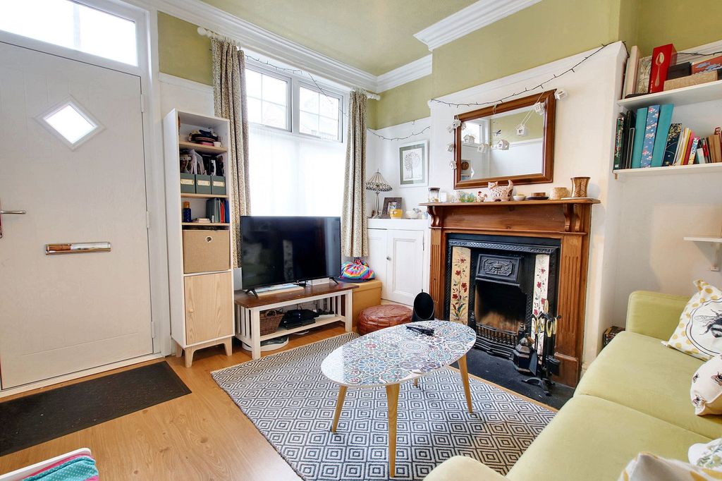 Property photo 1 of 16