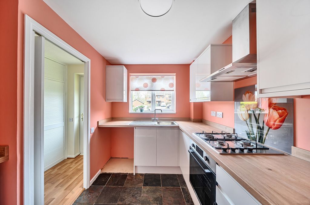 Property photo 3 of 15 1434858-9-69c2d5d...