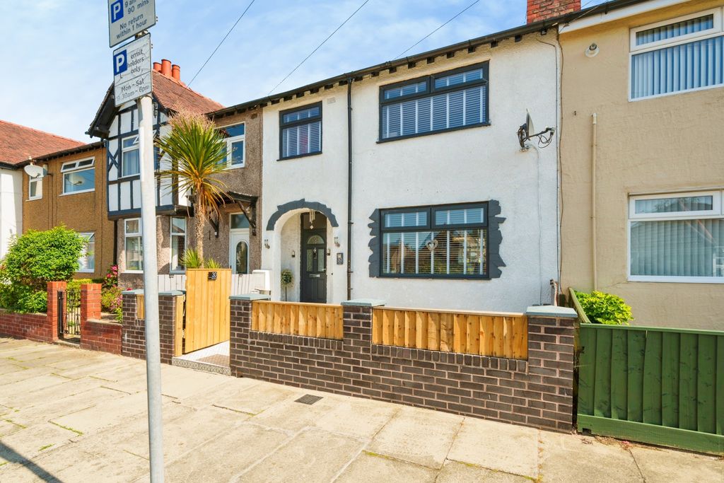 Property photo 2 of 14