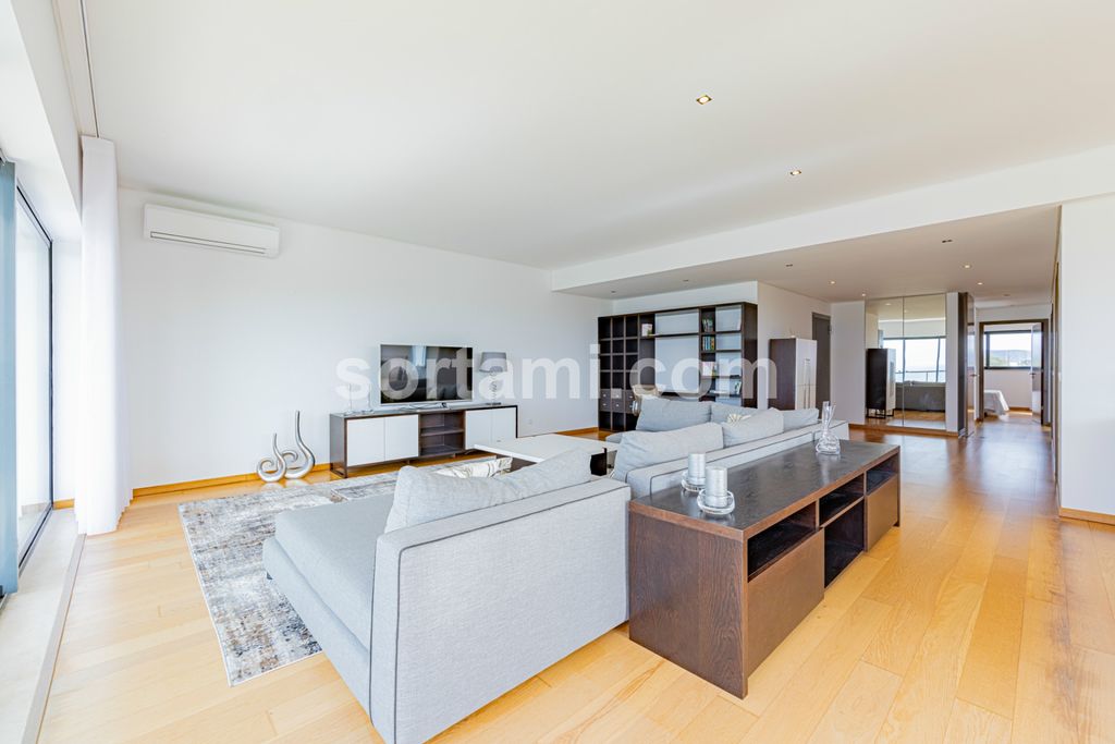 Property photo 2 of 47