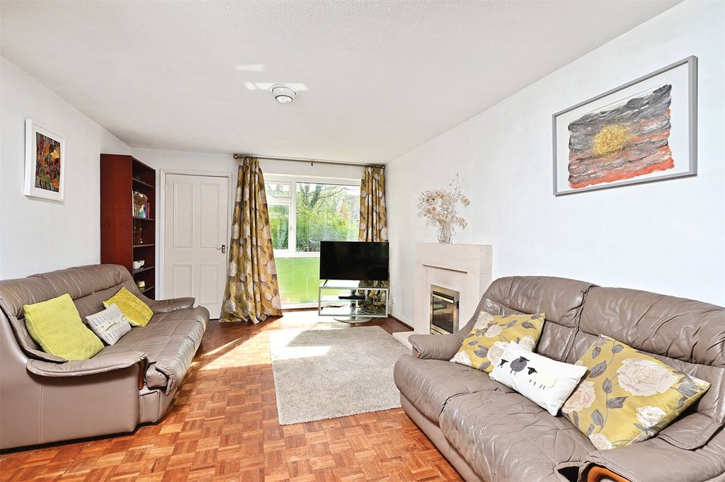 Property photo 2 of 16 Picture No. 11