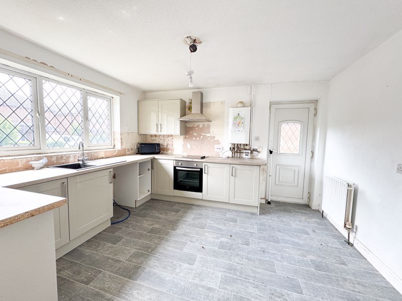 Property photo 2 of 10 Kitchen-Diner