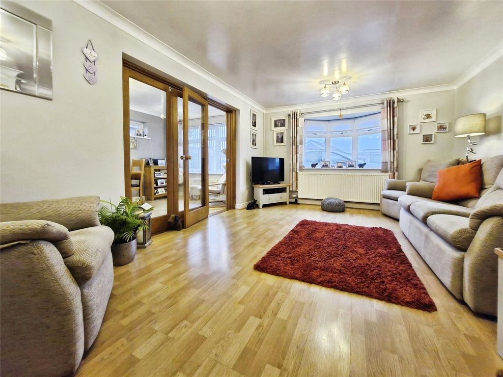 Property photo 3 of 18 Picture No. 29