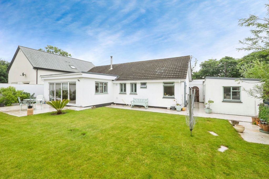 Property photo 1 of 26