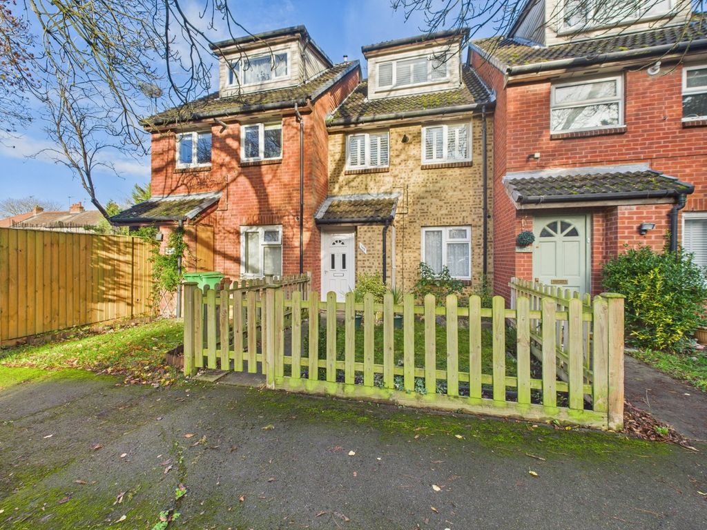 Property photo 1 of 8 Front