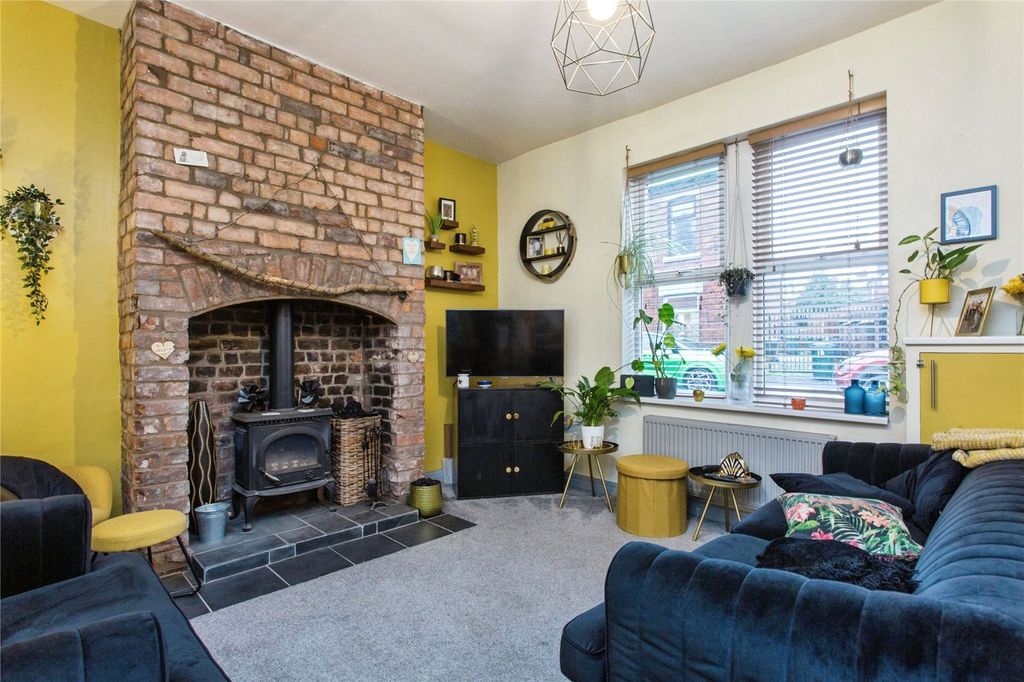 Property photo 2 of 12 Picture No. 11