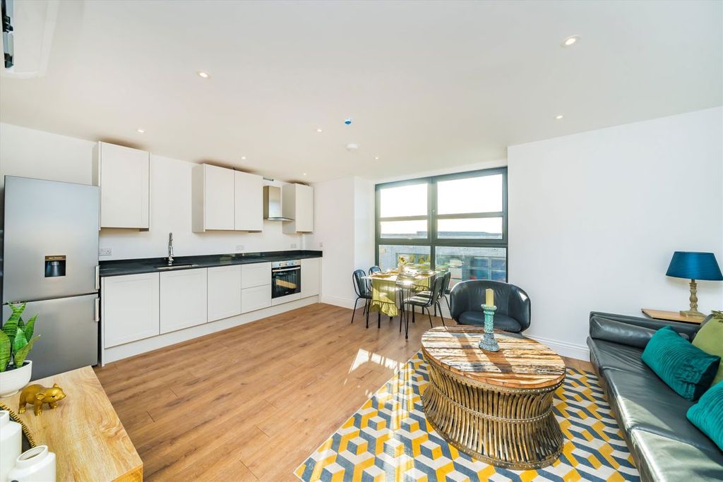 Property photo 2 of 4