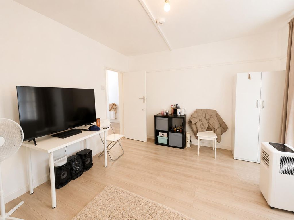 Property photo 2 of 12 2