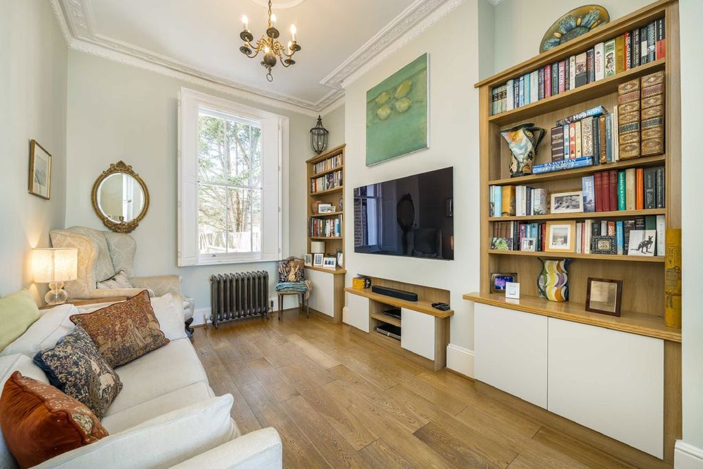Property photo 3 of 17