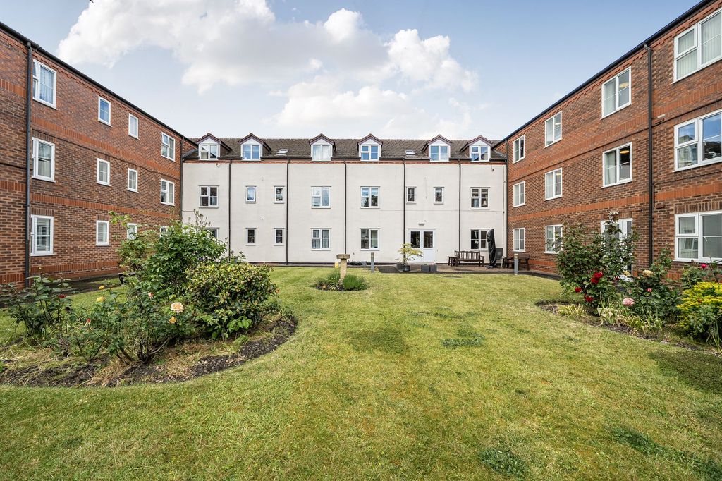 Additional image 15 of 2 bed flat for saleGanderton Court, Pershore WR10