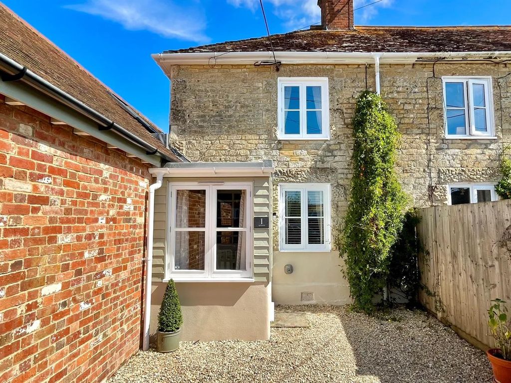 Property photo 1 of 15 Front