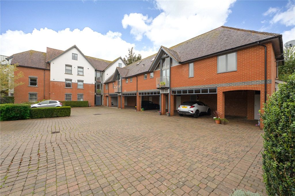 Property photo 1 of 18 Picture No. 10