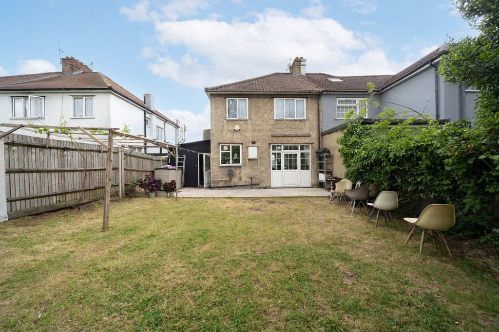 Property photo 3 of 14