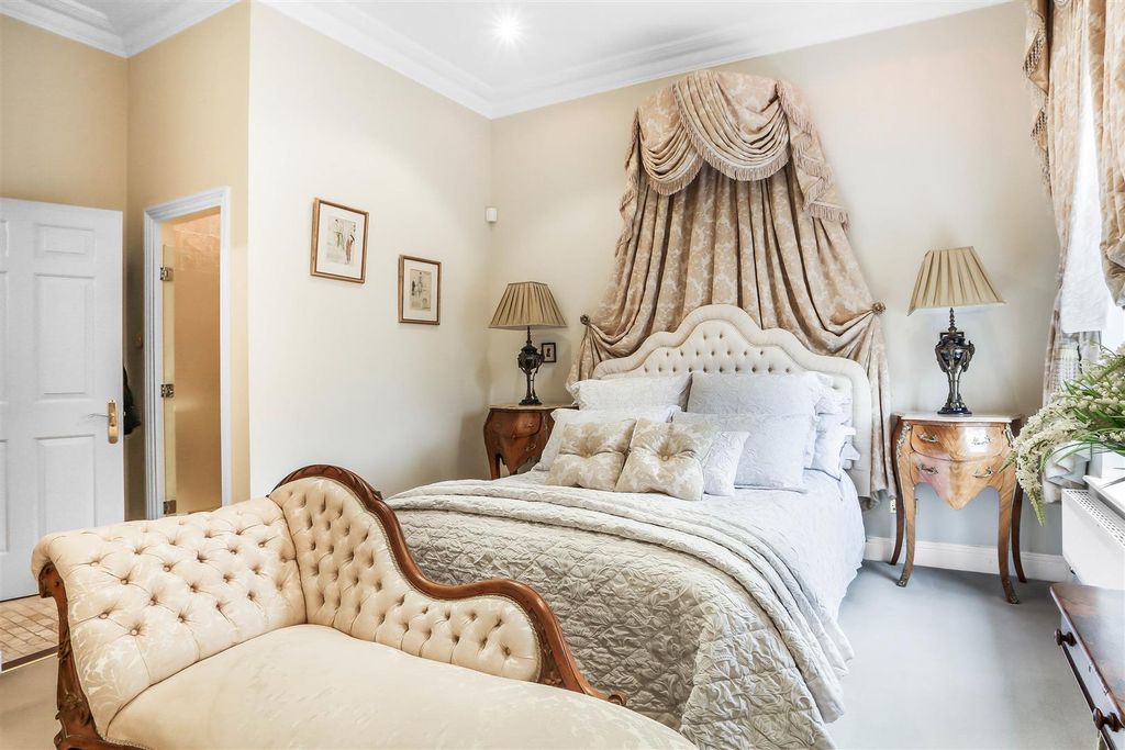 Additional image 17 of 2 bed flat for saleCayton Road, Coulsdon CR5