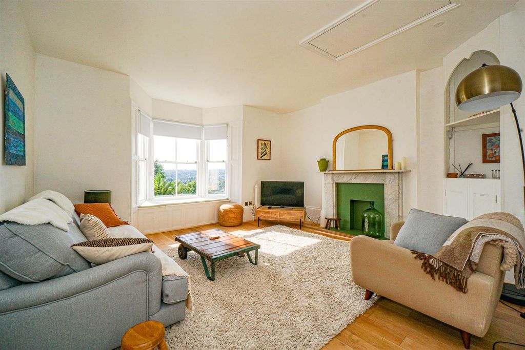 Property photo 2 of 36 Dsc09489_Alto.Jpg
