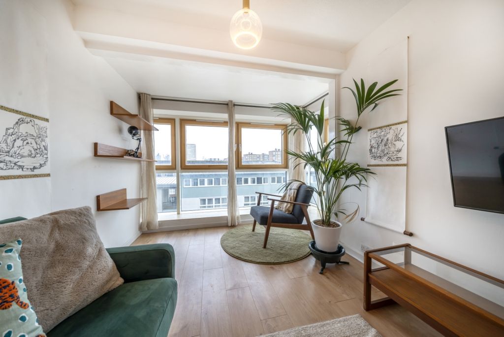 Property photo 2 of 6 931003 (3)