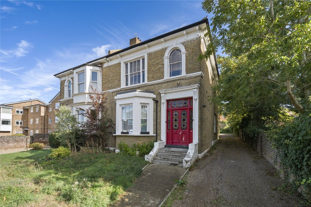Property photo 1 of 6 Exterior