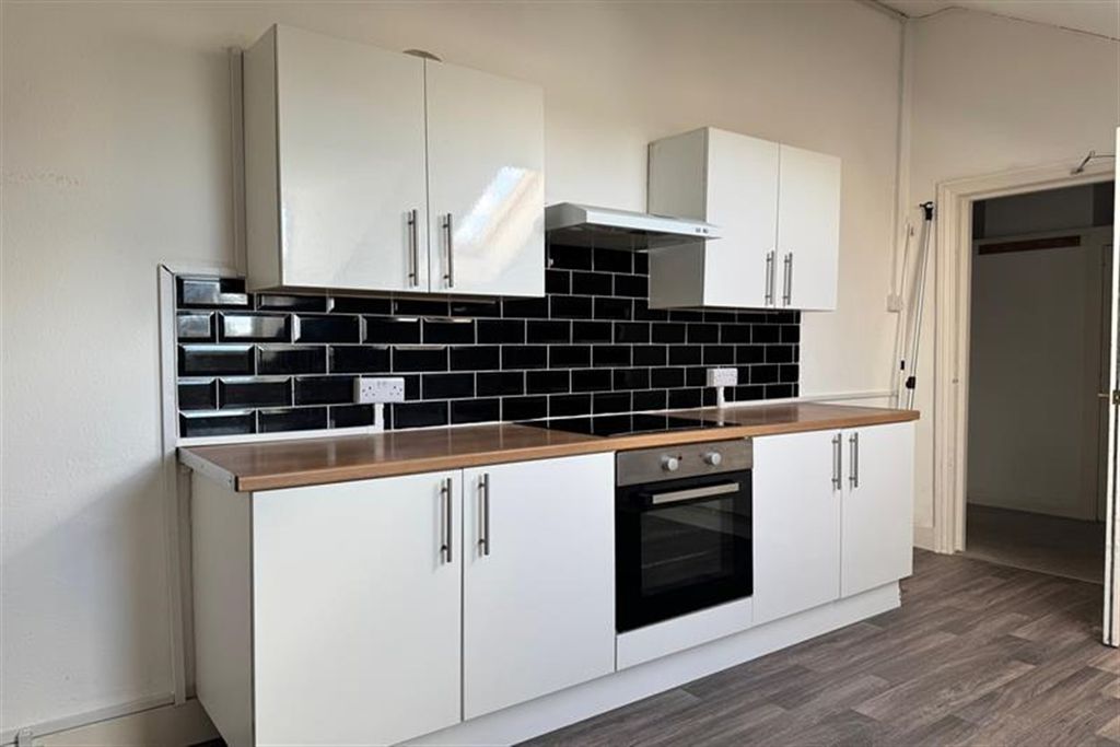 Property photo 1 of 5 (Main)