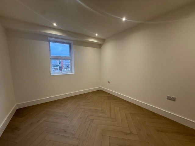 Property photo 3 of 4