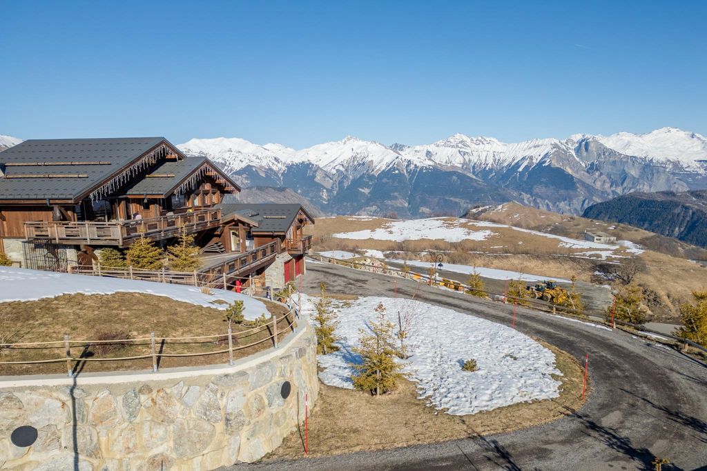Property photo 3 of 20 Outstanding Chalet F