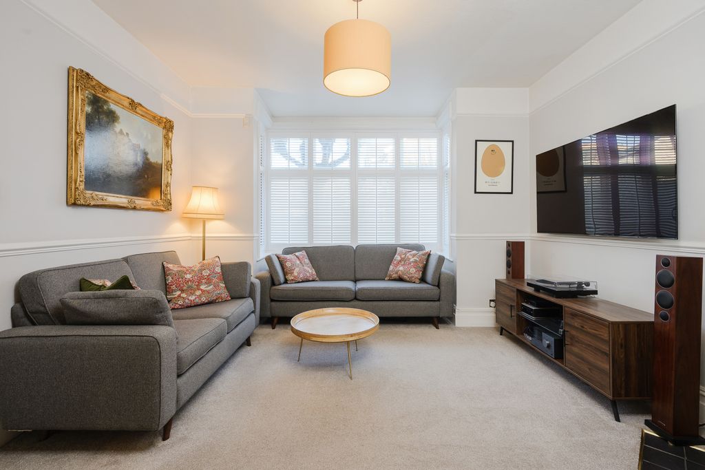 Property photo 3 of 15 Picture No. 01