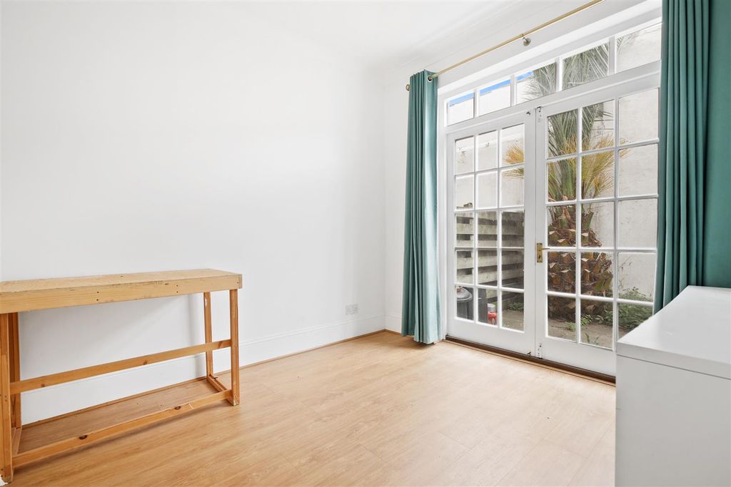 Property photo 3 of 13 Bedroom 4/ Dining Room