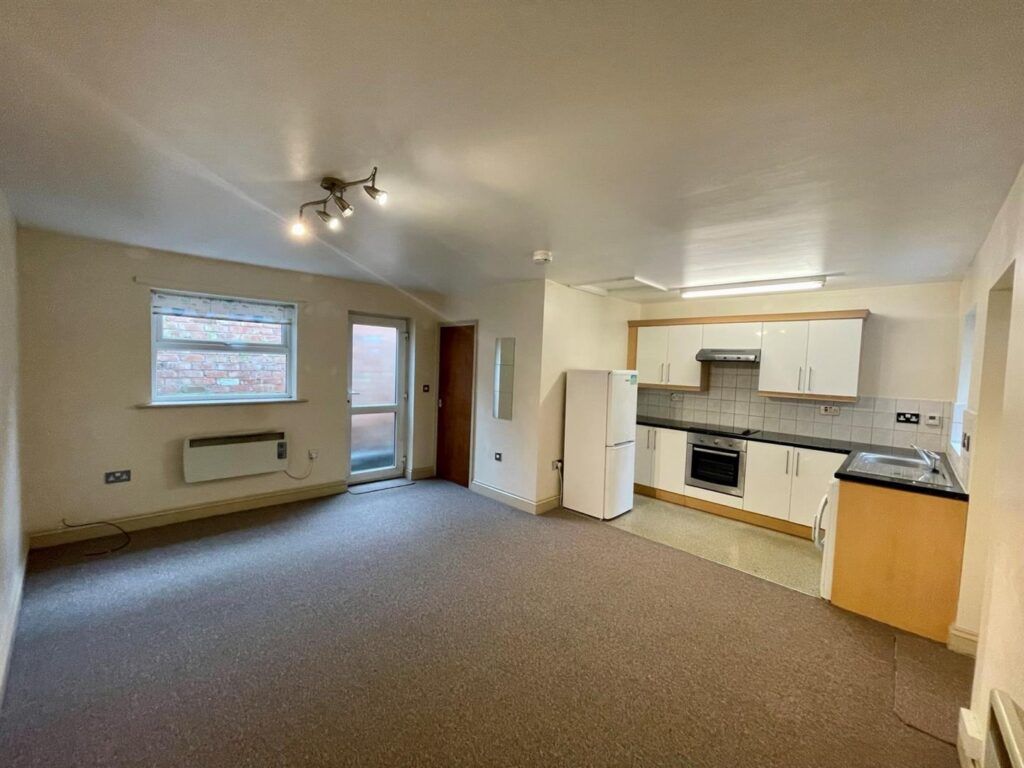 Property photo 2 of 4