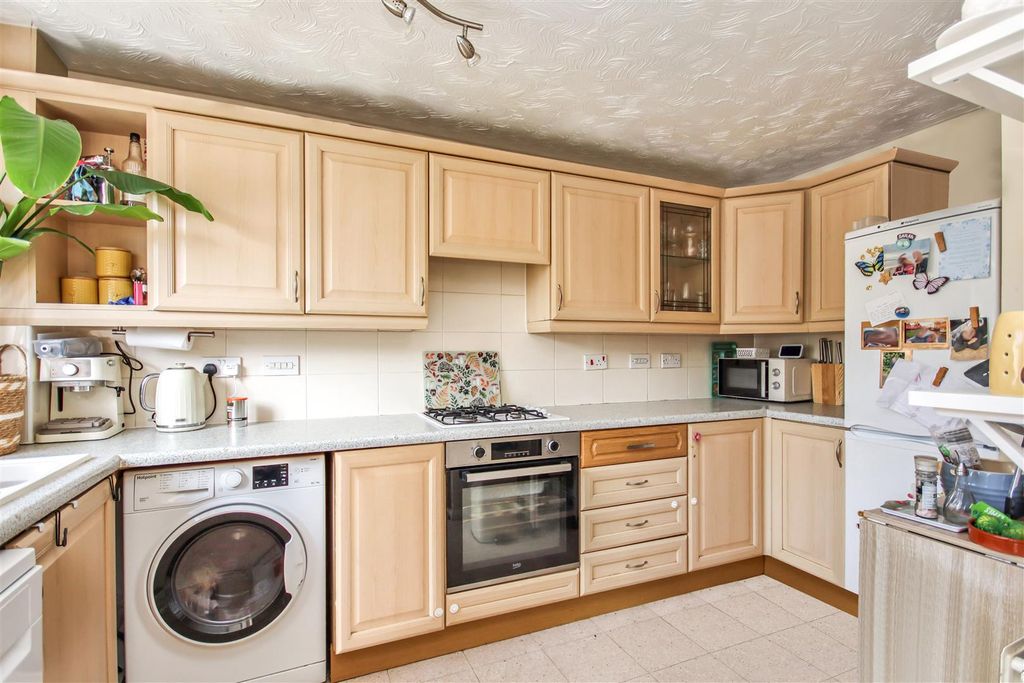 Property photo 2 of 12 Img_6198.Jpg