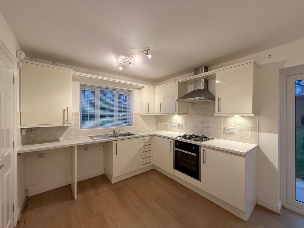 Property photo 2 of 14 Img9174