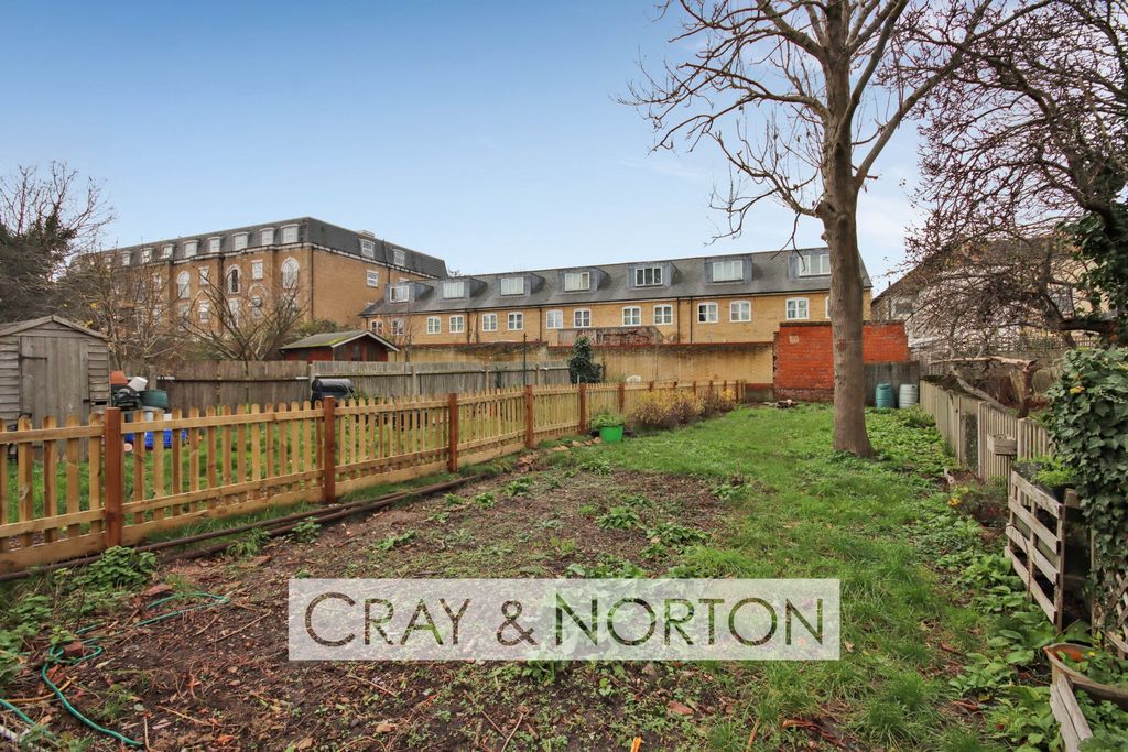 Property photo 2 of 9 Photo 2