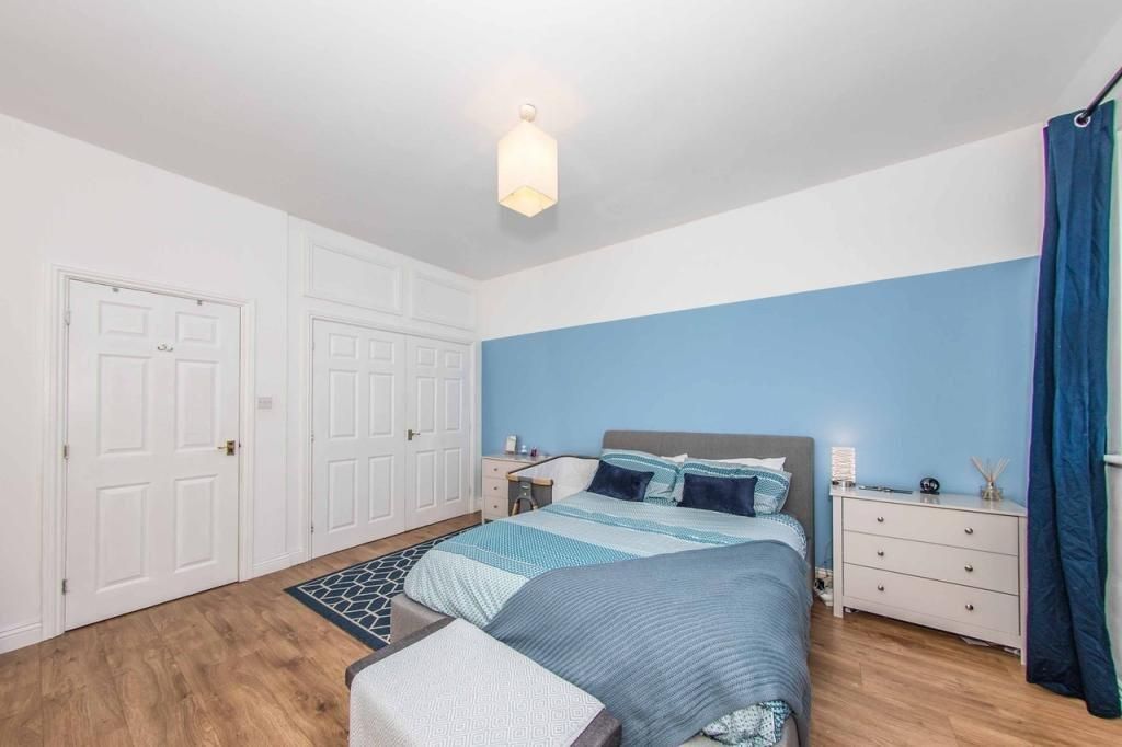 Property photo 3 of 5 Gallery