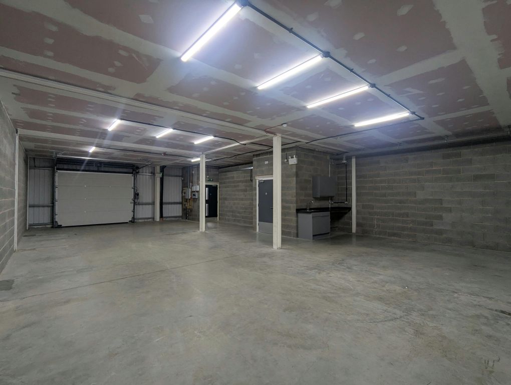 Property photo 3 of 7 1000024060.Jpg