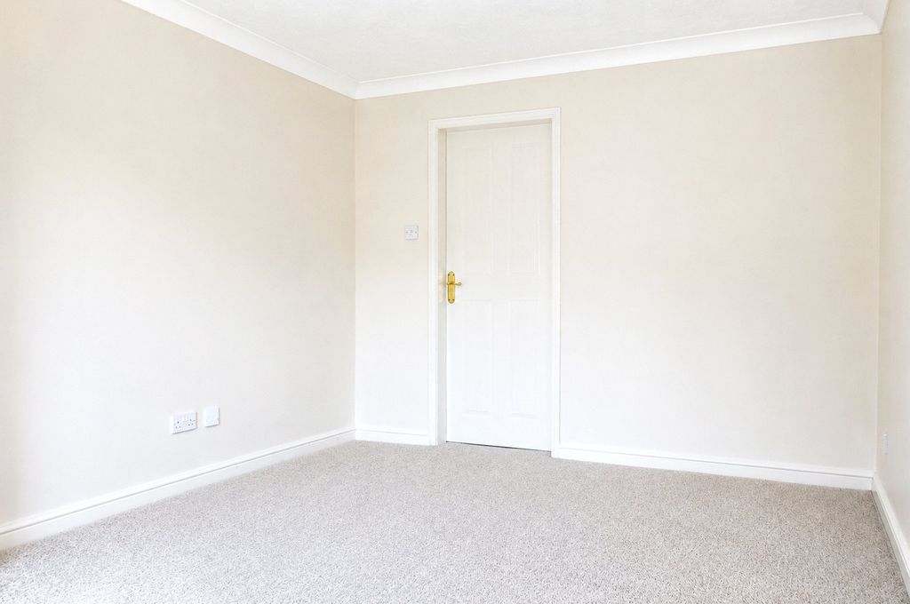 Property photo 3 of 10 Picture No. 25